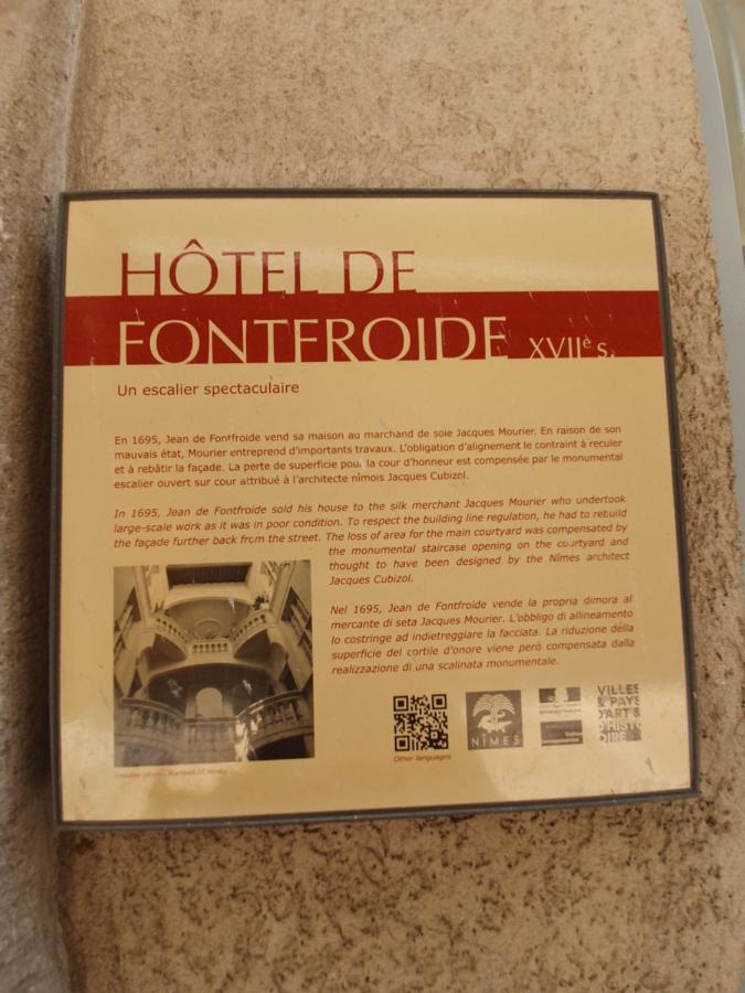 Apartment Au Coeur Du Centre Historique - Immeuble Classe - Terrasse - Climatise Nimes